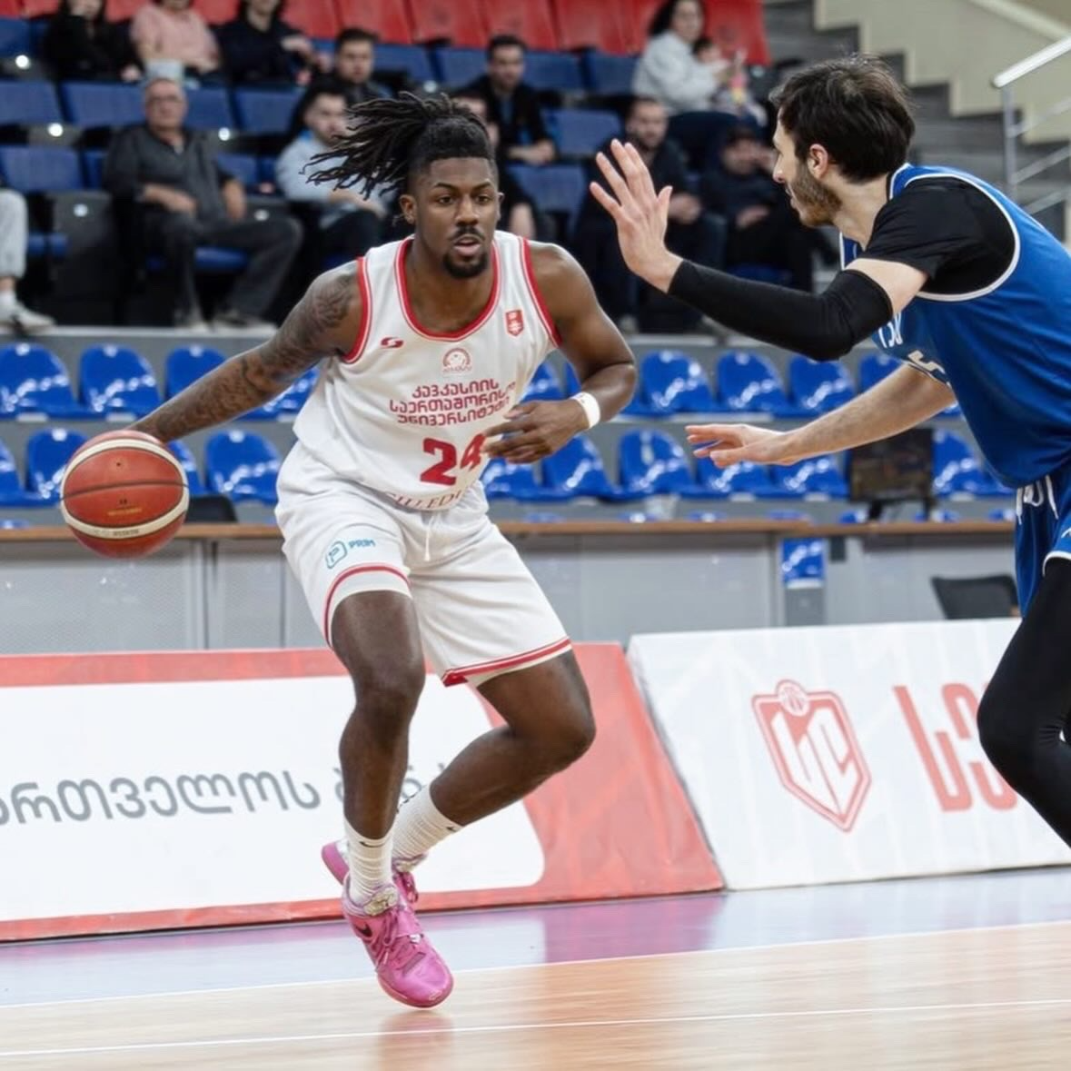 Nehemiah Benson player feature