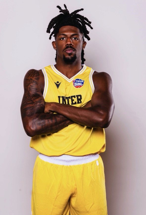 Baseline Drive — Nehemiah Benson, Inter Bratislava